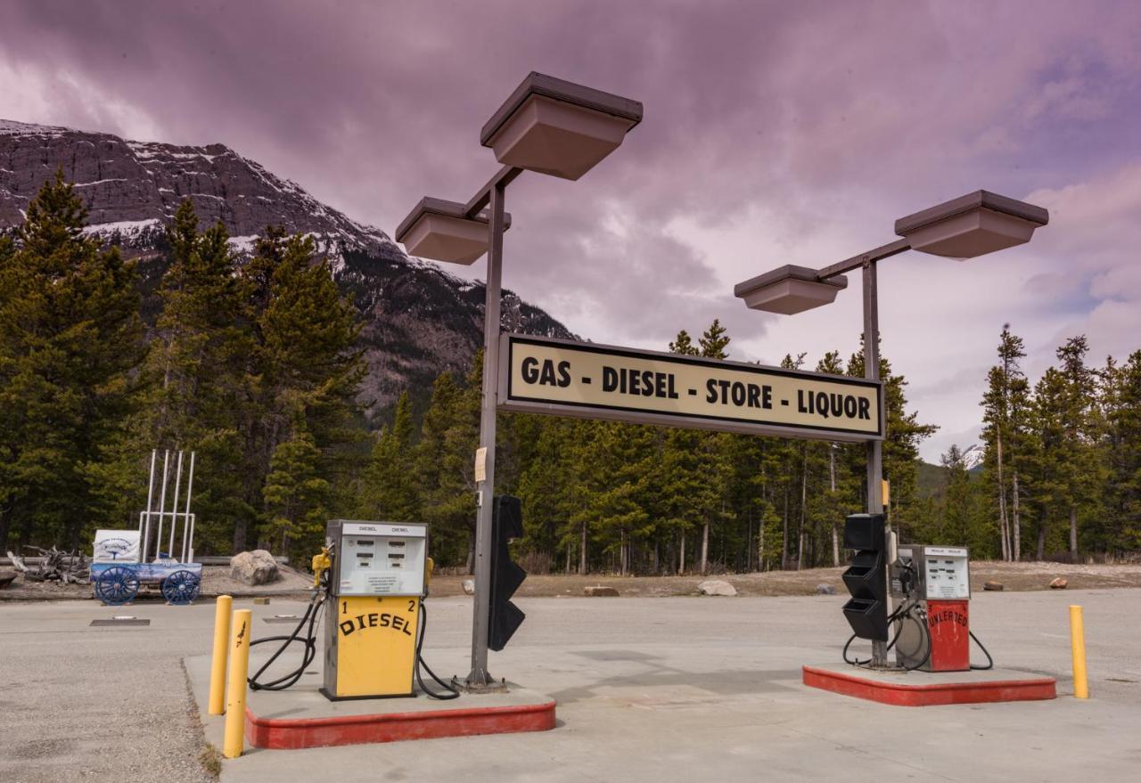 David Thompson Resort Cline River エクステリア 写真
